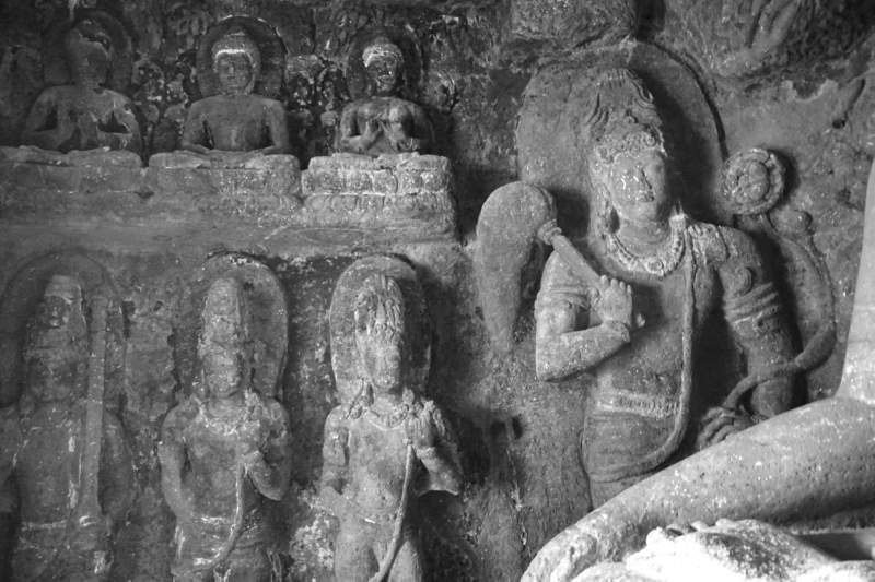Cave 11, Buddhas and Bodhiattvas