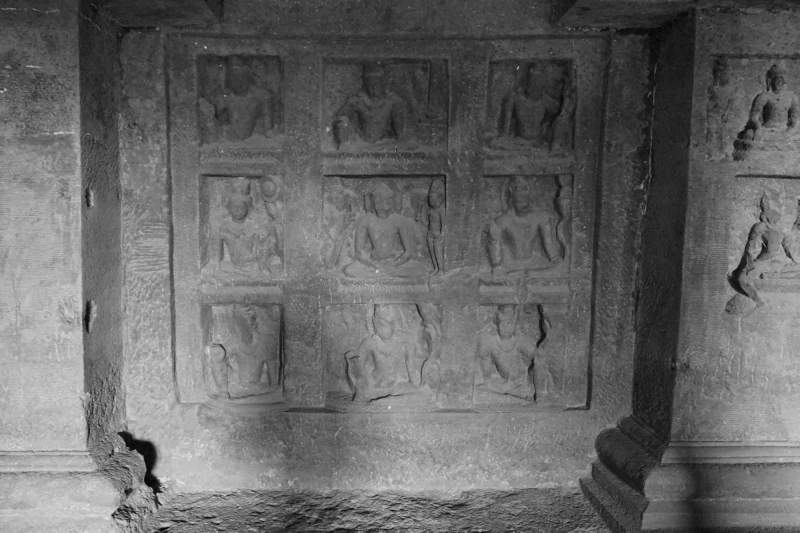 Cave 12, Reliefs