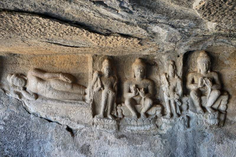 Cave 23, Buddhas, including Parinirvana