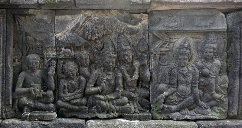 022 Kṛṣṇa receives Visitors