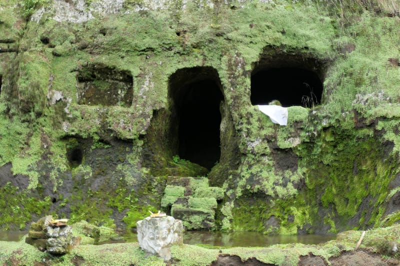 032 Excavated Caves