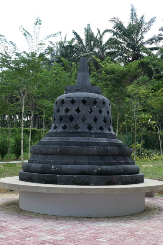 058 Borobudur Stupa