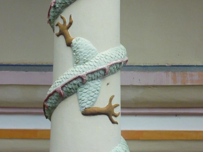 Dragon on Pillar
