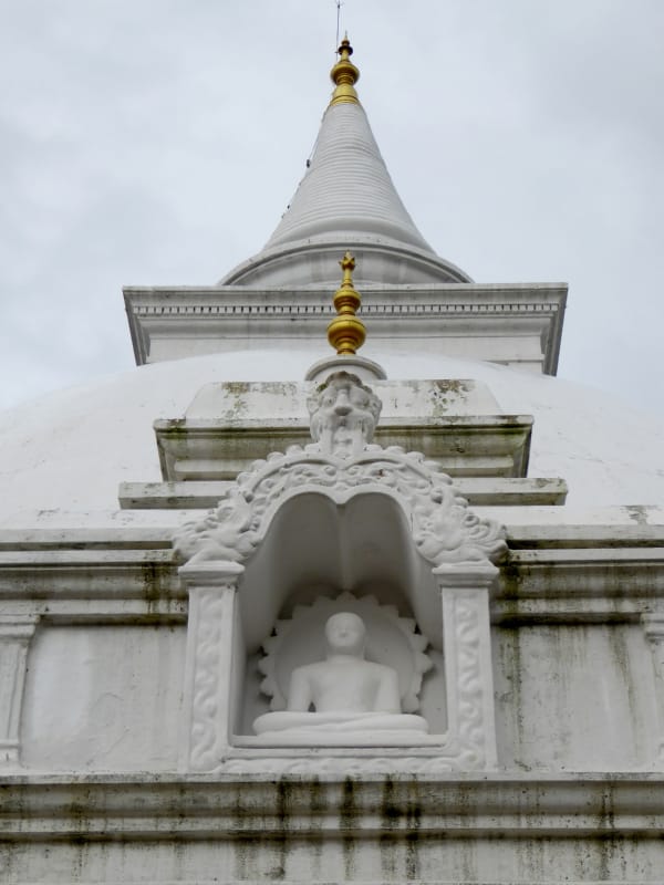 023 Buddha Niche