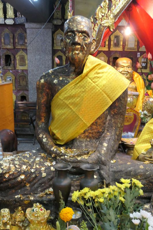 025 Gold Leaf on Luangpor Statue