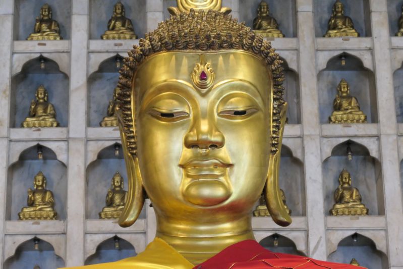 015 Head of Sakyamuni Buddha